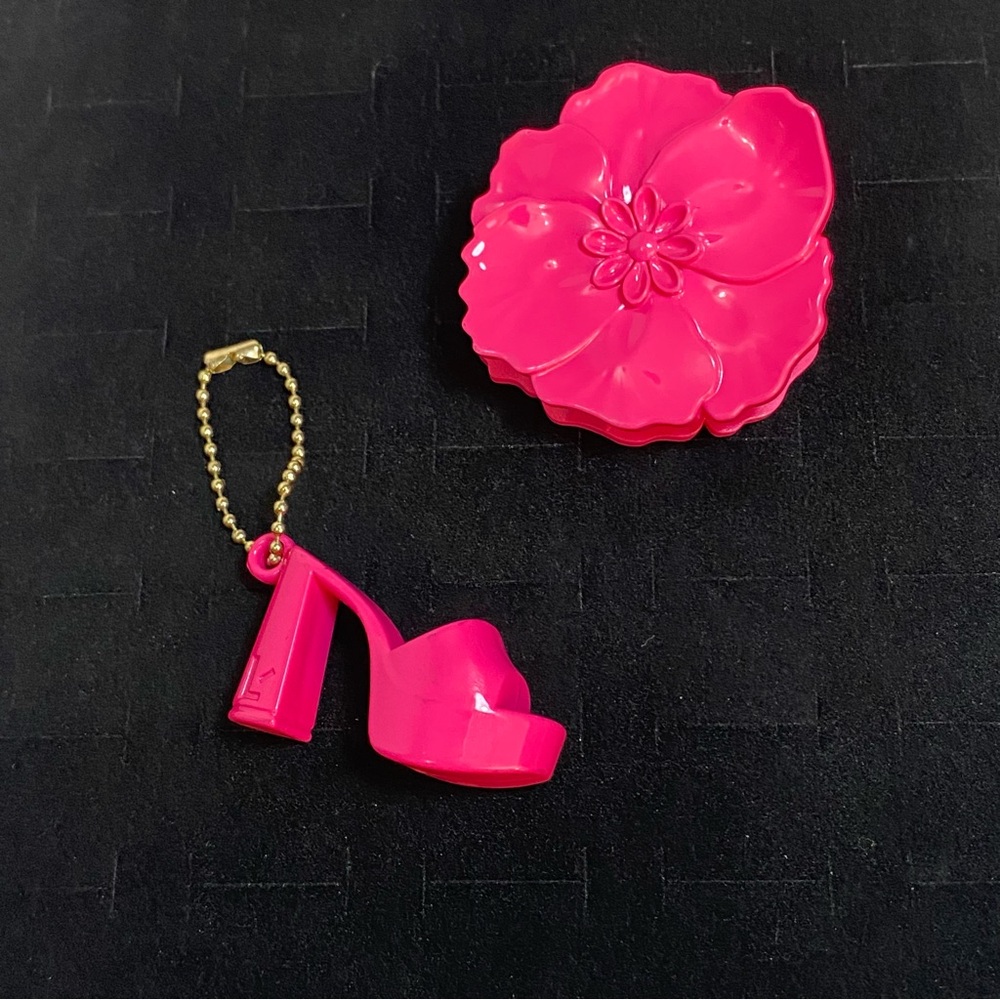 NEW Larroude Pink Flower Hair Claw Clip & High Heel Keychain Gift Set
